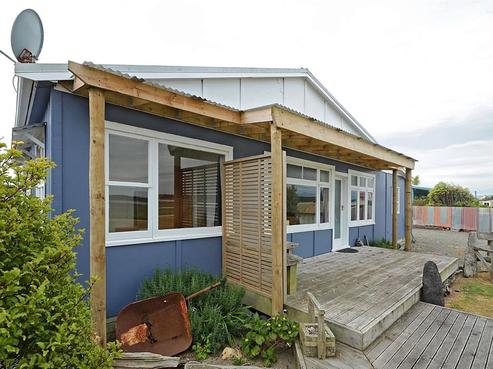 18 Hall Place, Foxton Beach