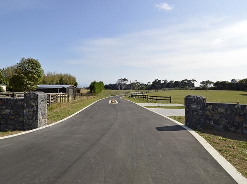 433 Clarks Beach Road, Waiau Pa