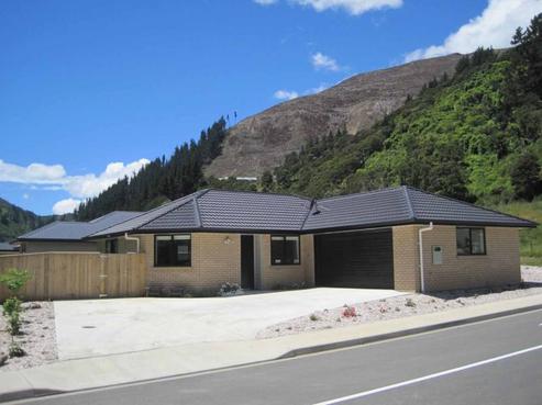 2 Hockey Place, The Brook