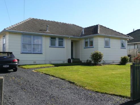 8 Milford Avenue, Calton Hill