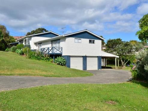 1 Berdinner Road, Stanmore Bay