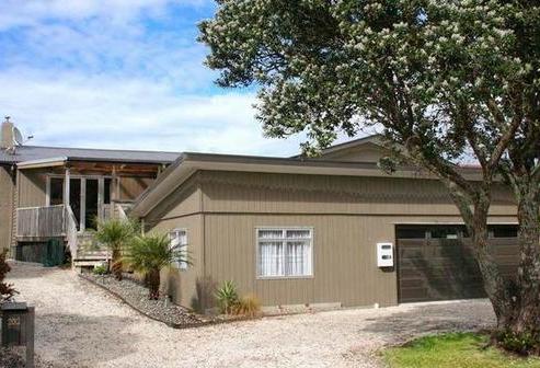 203 Chartwell Avenue, Whangamata