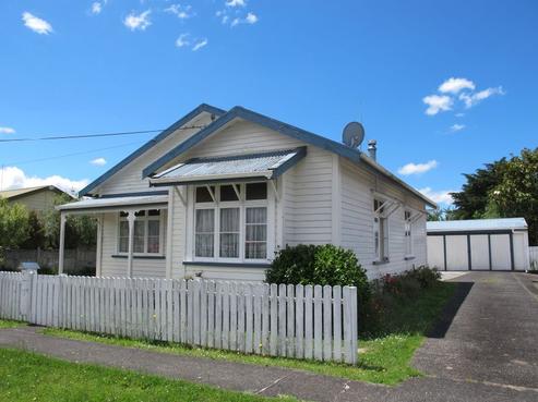 12 Park Street, Hikurangi