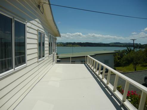 8 Oxford Street, Whakapirau