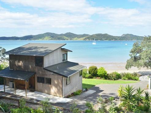 107 Ohawini Road, Oakura Coast