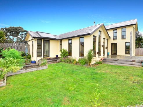 7 Mokoia Street, Aramoana