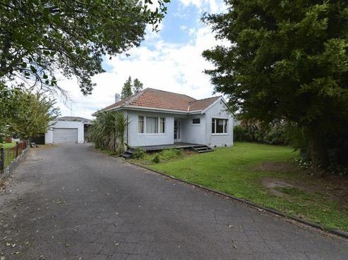 32 Robertson Street, Glenholme