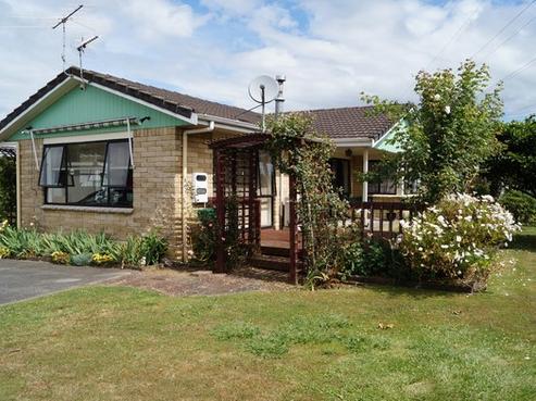 48 Lakeside Drive, Pahurehure