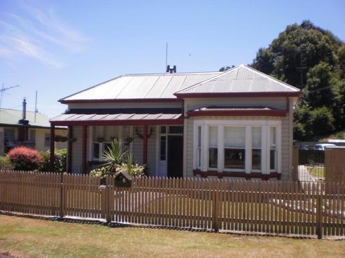 6 Broadway, Reefton