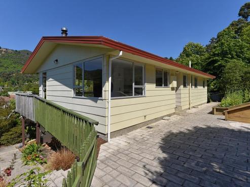 12 Ngapua Place, Atawhai