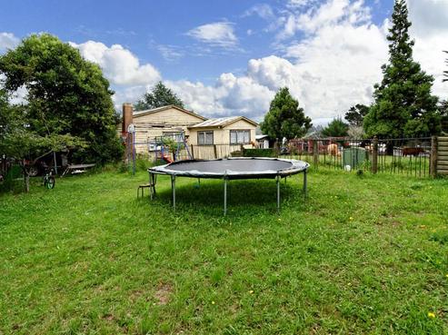 137 Simpson Road, Henderson Valley