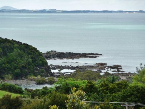 10 Bay View Road, Cable Bay