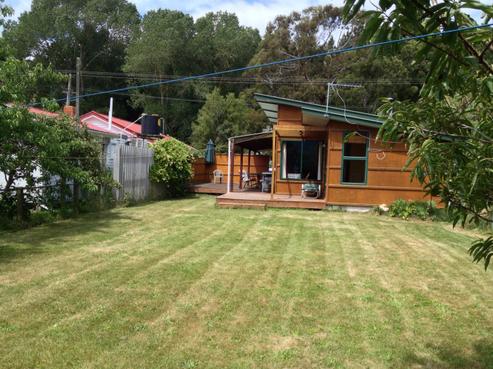 10 Ferry Road, Woodend Beach