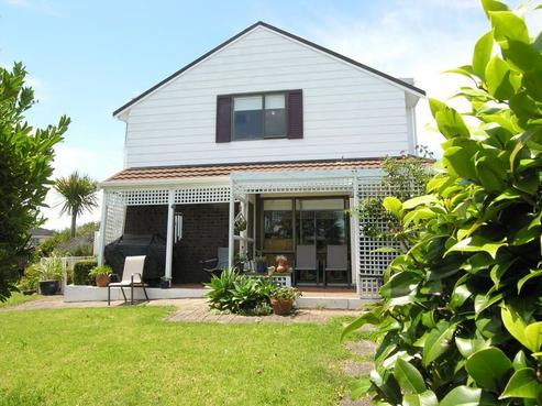 1/1 Malloy Place, Eastern Beach