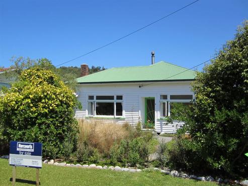 8 Greenfield Street, Hector