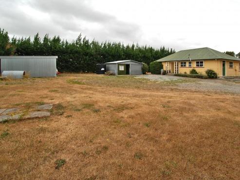 351 Norwood Road, Burnham