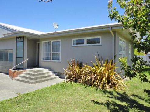 3/381 Kennedy Road, Pirimai