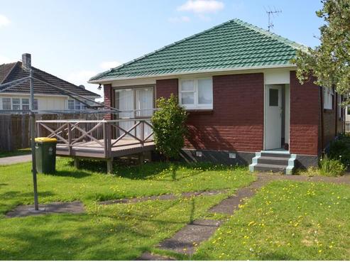 14 Waipapa Crescent, Otara