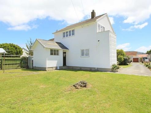 16 Hewer Crescent, Naenae