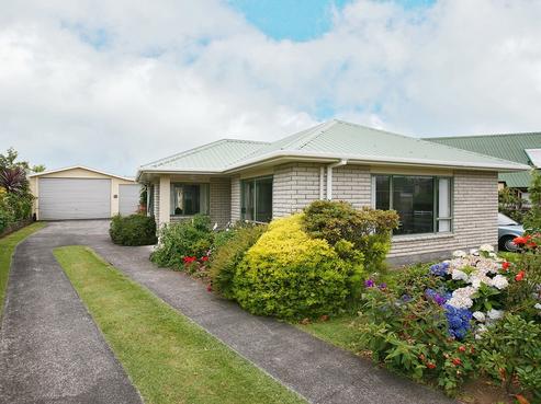 25 Tiverton Crescent, Whalers Gate