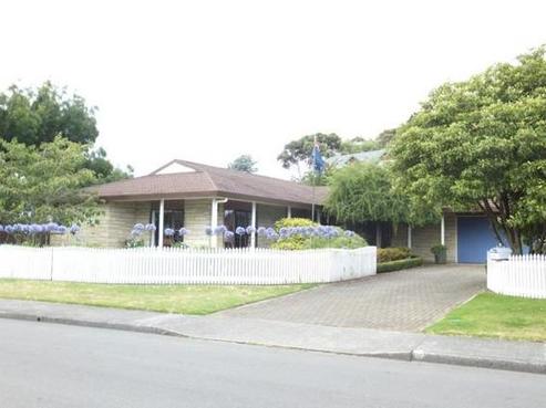 82 Eatwell Avenue, Paraparaumu Beach