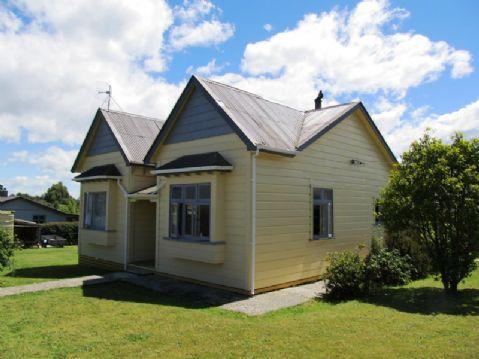 67 Salcombe Street, Kaitangata