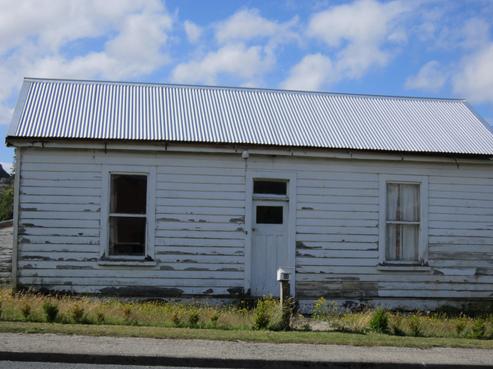 22 Main Road, Clinton and Surrounds