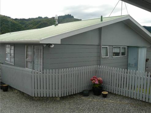 5B Crystal Grove, Birchville