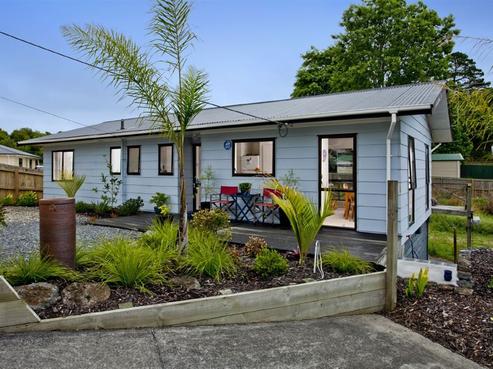 48 Brains Road, Kelston