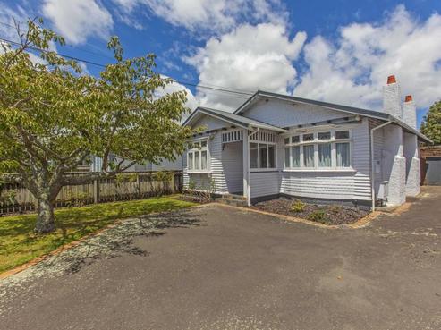 12 Pilmuir Street, Central Hutt