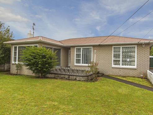82 Garden Road, Avalon