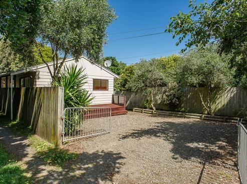 94A Renown Road, Raumati South
