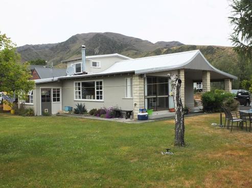 9 Totara Peak Crescent, Omarama