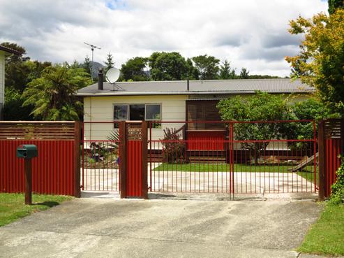 26 Sunbelt Crescent, Takaka