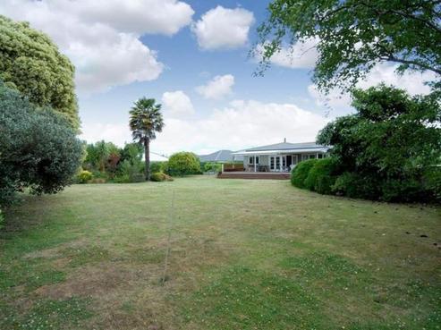 18 Puketapu Road, Taradale