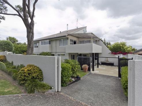 1/6 Brown Street, Manly