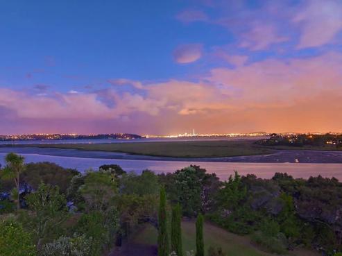 207 West Harbour Drive, West Harbour