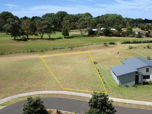 110 Ashley Place, Matarangi