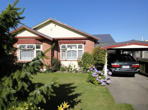 220 Otipua Road, West End
