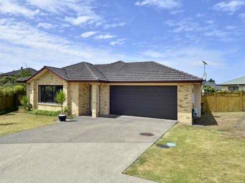 10 Ashkirk Place, Wattle Downs
