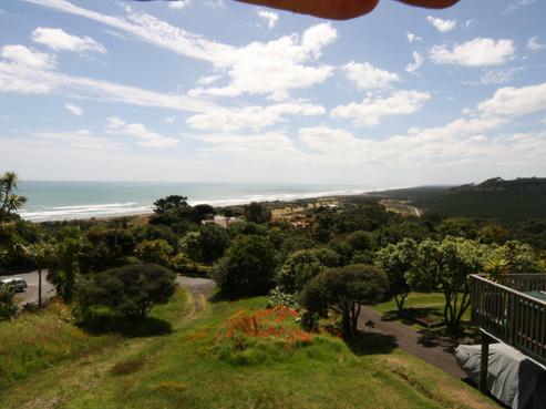 126 Domain Crescent, Muriwai