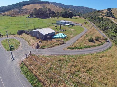 785 Whitemans Valley Road, Whitemans Valley
