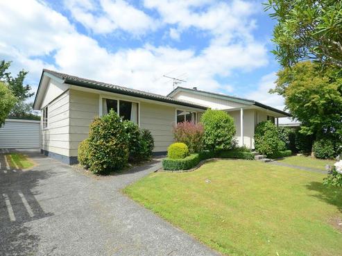 185 California Drive, Totara Park