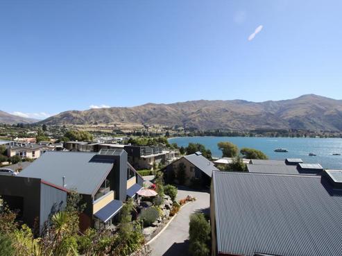9/17 Lakeside Road, Wanaka