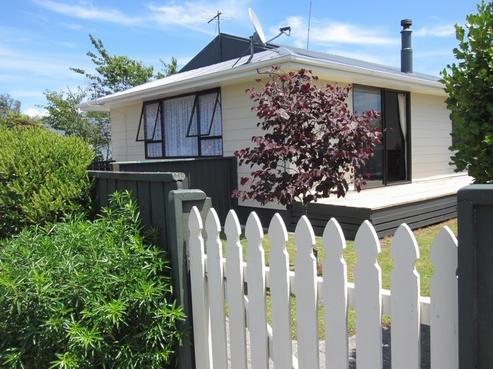 105 Kelly Street, Inglewood
