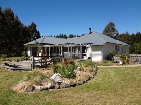 607 Downs Road, West Eyreton