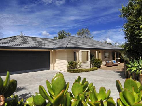 2/24 Baird Street, Howick