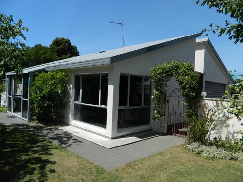 49A Main Road, Redcliffs