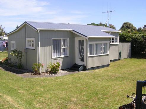 5 Manuka Street, Otaki Beach