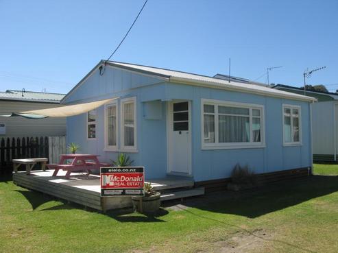 32 Third Avenue, Urenui